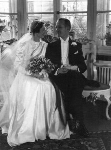 Mors og fars bryllup den 11. marts 1942. Svanemøllevej, Hellerup.
