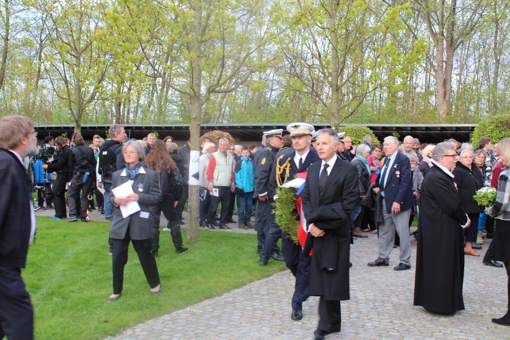 Frankrigs ambassadør i Danmark anommer til Mindehøjtideligheden. Foto den 4. maj 2015 af Erik K Abraha,msen