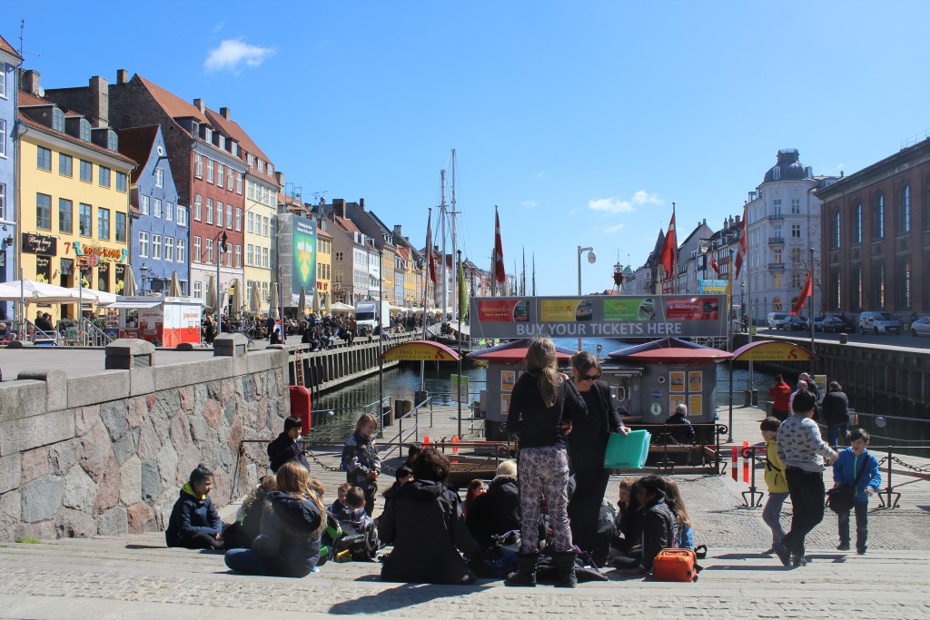 Nyhavn an atmosphere of joy, fun and freedom for all ages. Photo i