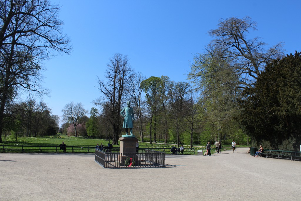 Statue of King Frederik 6 (1808-39) at entrance to Frederiksberg Garden. View in direction