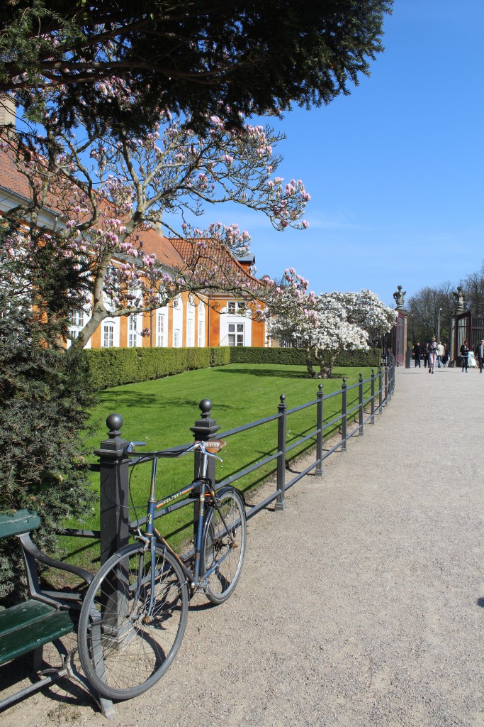 Entracs of Frederiksberg Have at Frederiksberg Allé. Photo 2. may 2016 by erik K Abrahamsen-