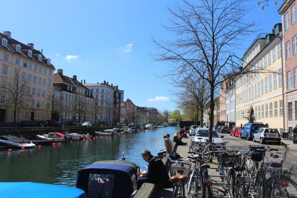 North side of Christianshavn Canal. in street "Neden