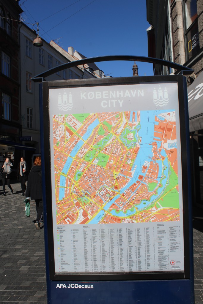Map of Copenhagen in Købmagergade near Round Tower. Photo 20.