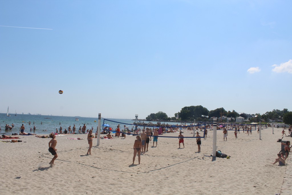 Beach Volley Ball on Bellevue Beach at Øresund Cost. Phohot in direction south 4. june 2016 bt Erik K Abrahamsen