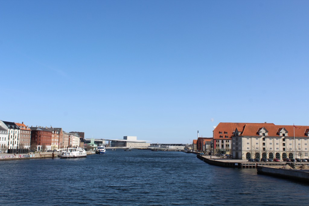 View from Knippels Bridge to Copenhagen Inner Harbour. Photo 11. april 2018 by Erik K Abrahamsen.